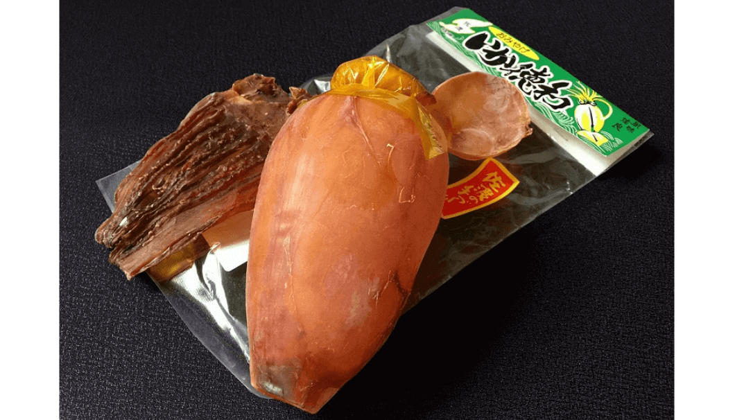 A sake vessel made of hollowed squid outer body, called "ika tokkuri" in Japanese
